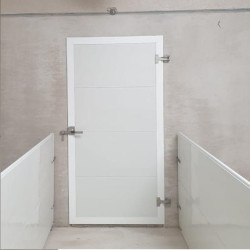 Puerta aluminio/pvc sin marco con herrajes inox (luz de hueco máximo de 2100x1000)