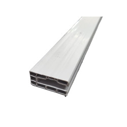 Guía PVC 1,5 mts taladrada (sin ala)